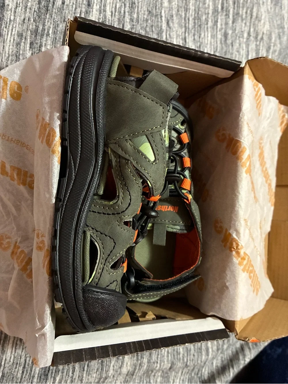 Northside Kids Olive Green and Orange Outdoor Sandals